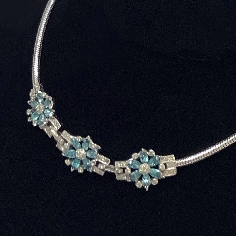 Vintage Silver Necklace With Rhinestone Flowers - Picture 6 of 8